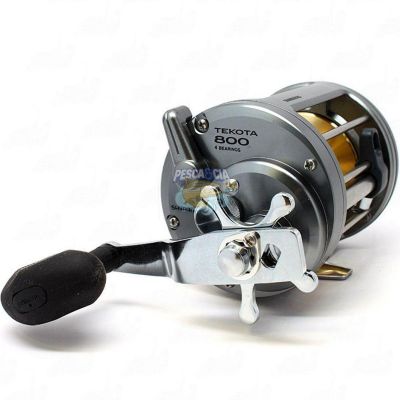 Carretilha Shimano Tekota 800 - Direita