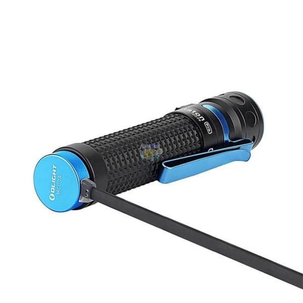 Lanterna Tática Olight Baton Pro 2000 Lumens